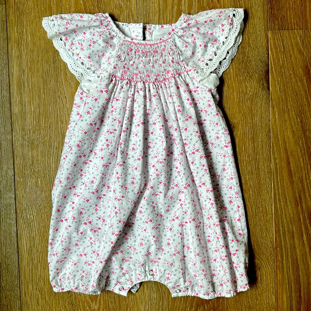 NWOT💗Phlona 18-24 mo floral onesie